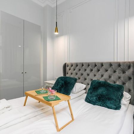 Central Apartments Garbary By Noclegi Renters Posen Exterior foto