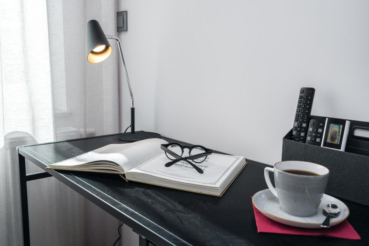 Central Apartments Garbary By Noclegi Renters Posen Exterior foto