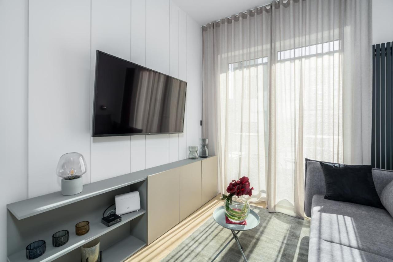 Central Apartments Garbary By Noclegi Renters Posen Exterior foto