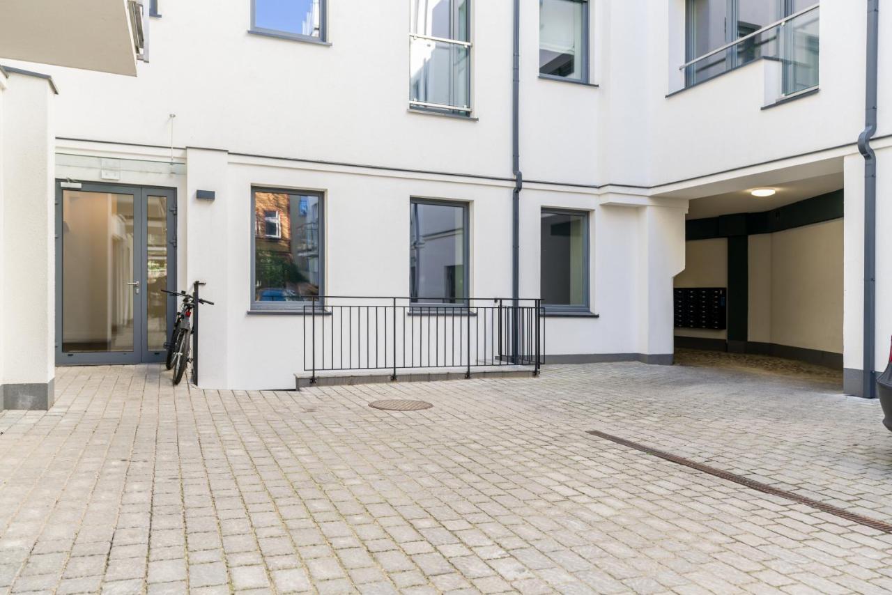 Central Apartments Garbary By Noclegi Renters Posen Exterior foto