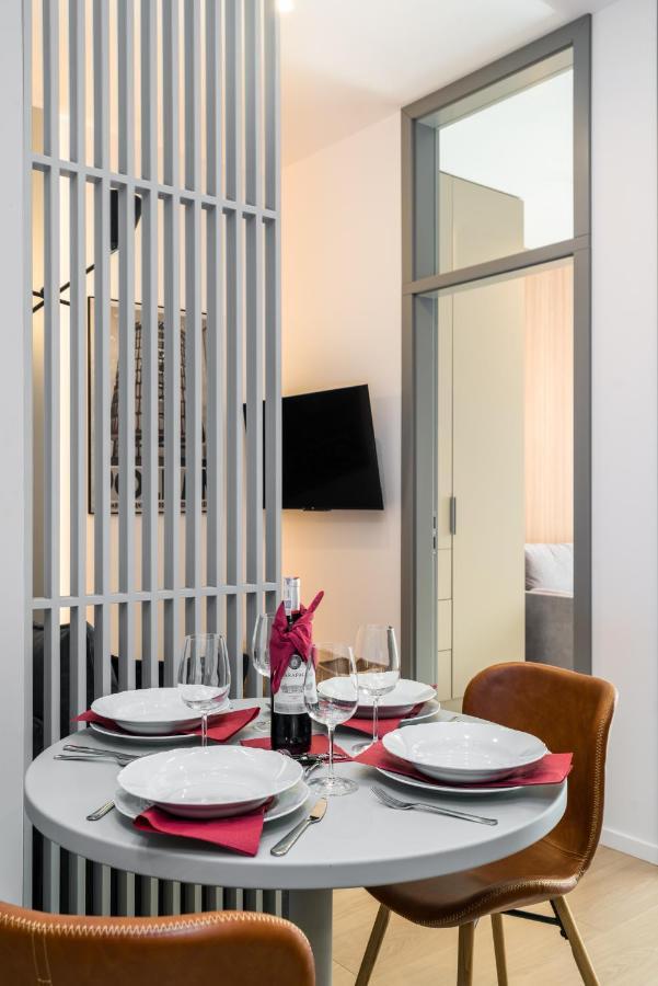 Central Apartments Garbary By Noclegi Renters Posen Exterior foto