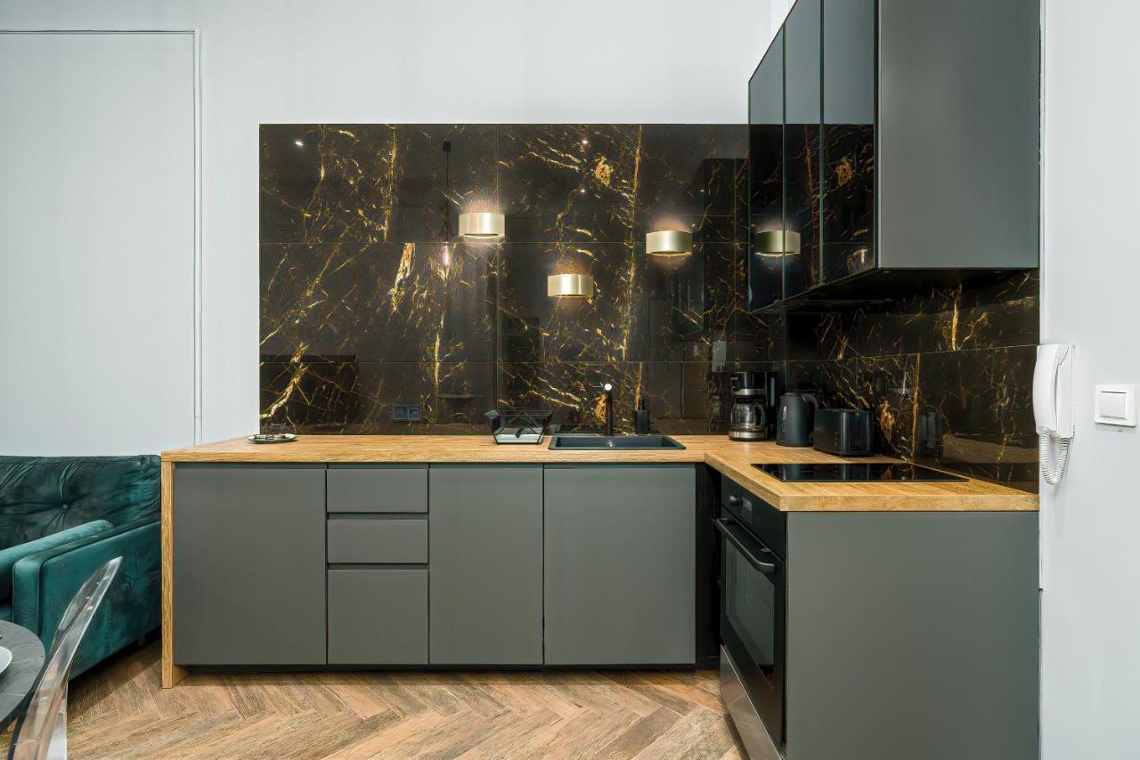 Central Apartments Garbary By Noclegi Renters Posen Exterior foto
