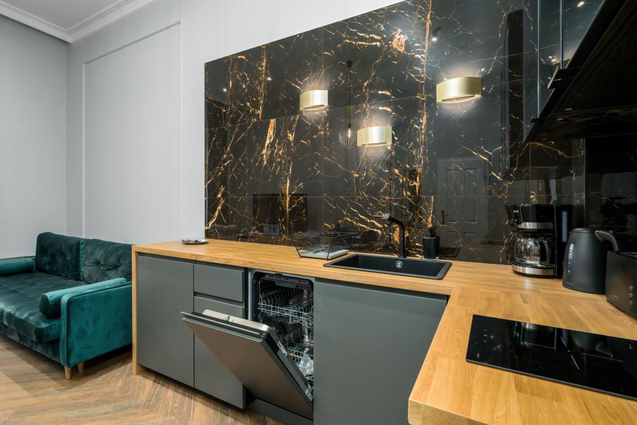 Central Apartments Garbary By Noclegi Renters Posen Exterior foto