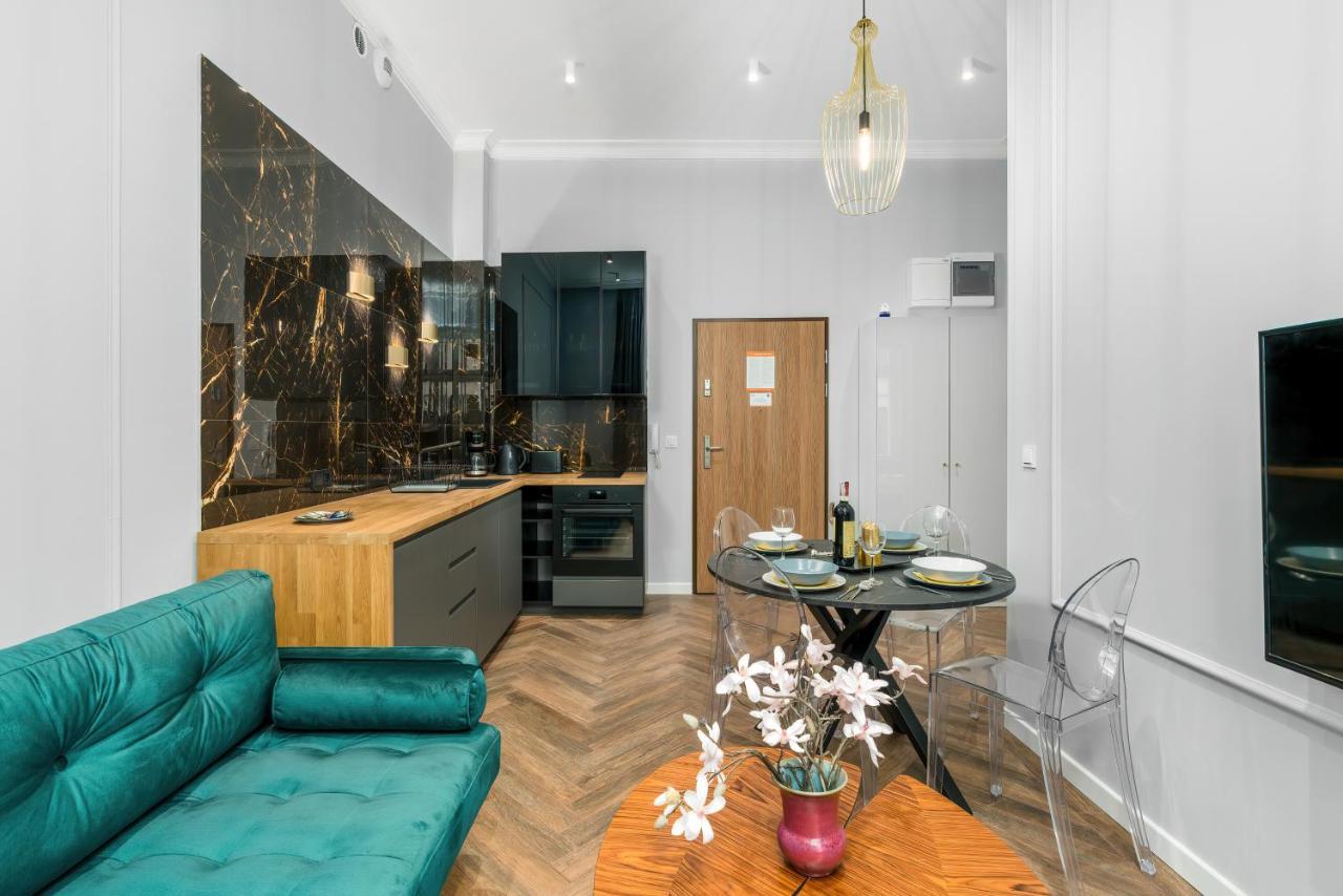 Central Apartments Garbary By Noclegi Renters Posen Exterior foto