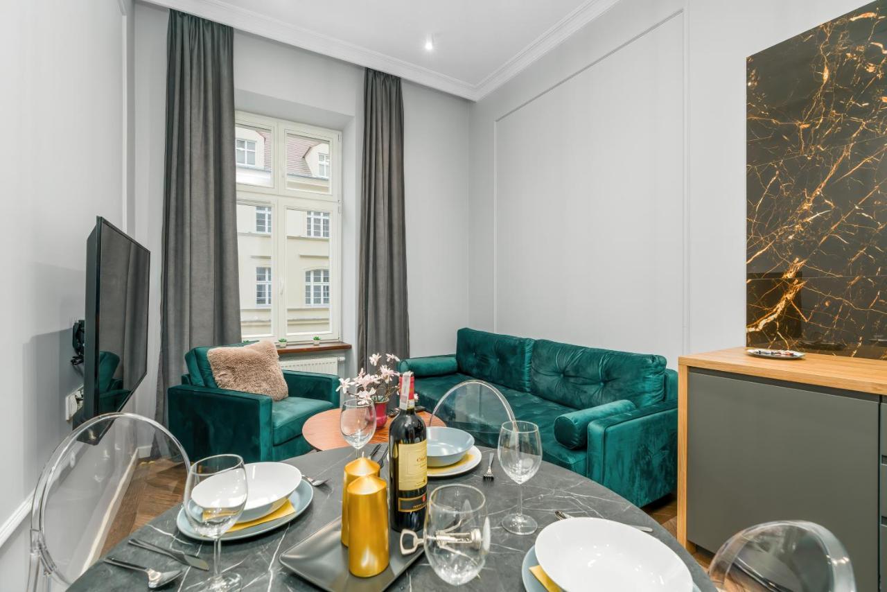 Central Apartments Garbary By Noclegi Renters Posen Exterior foto